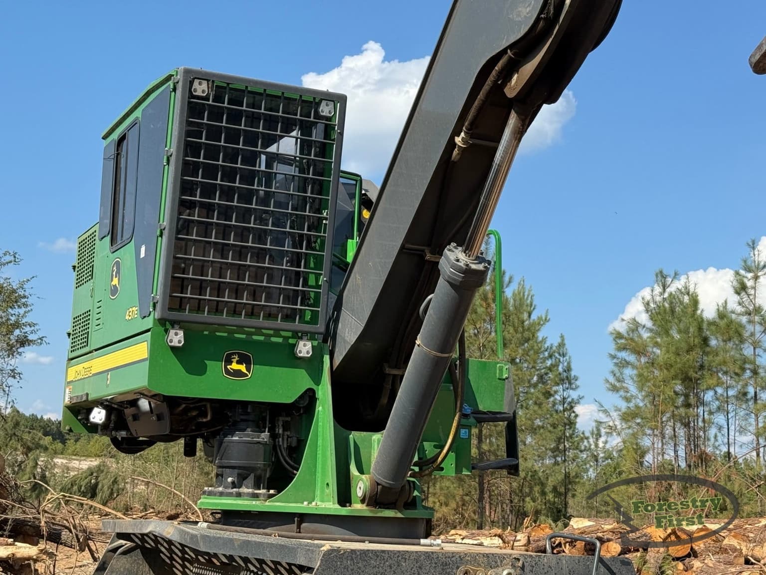 2022 Deere 437E