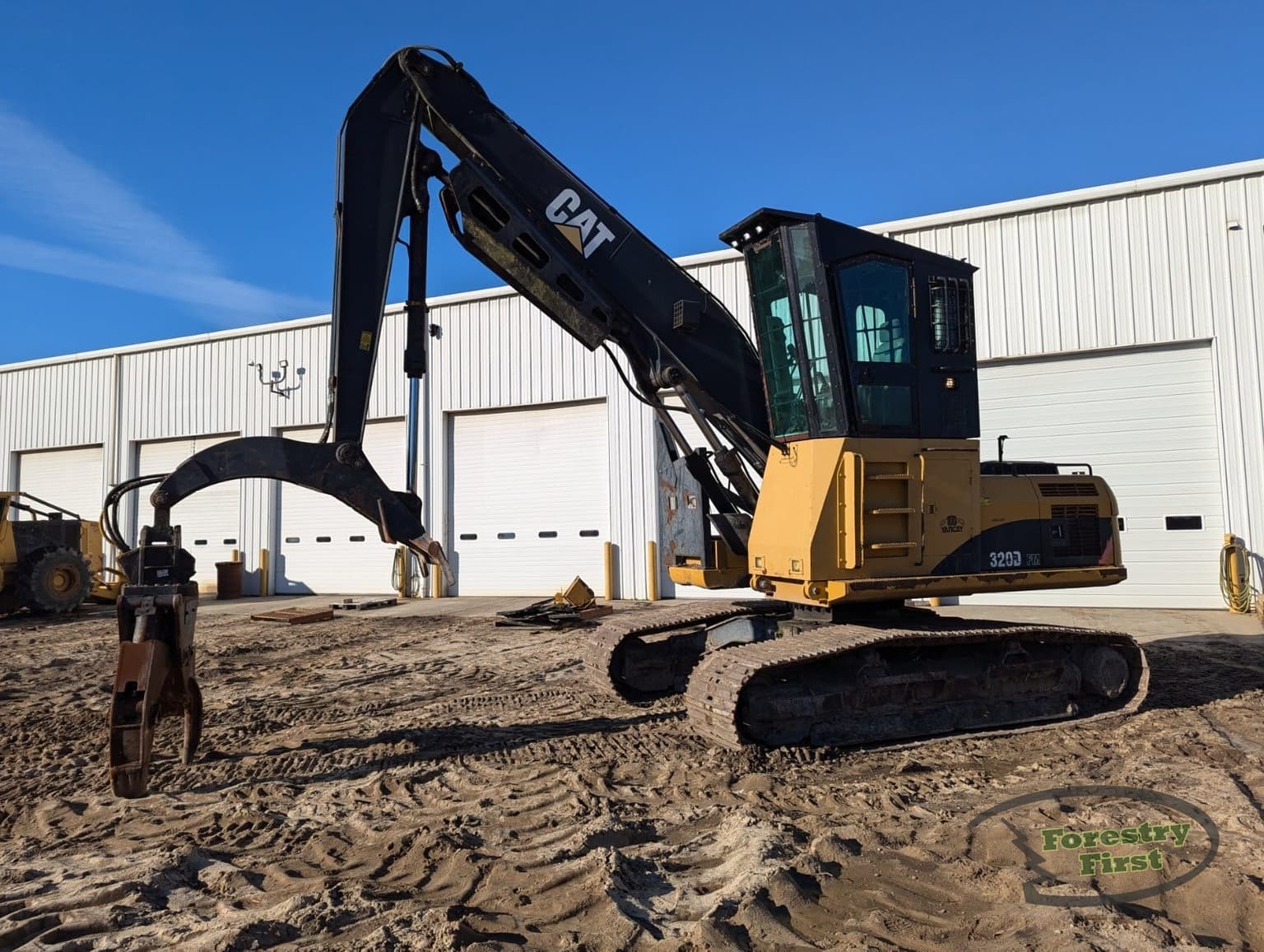 2014 CAT 320D FM